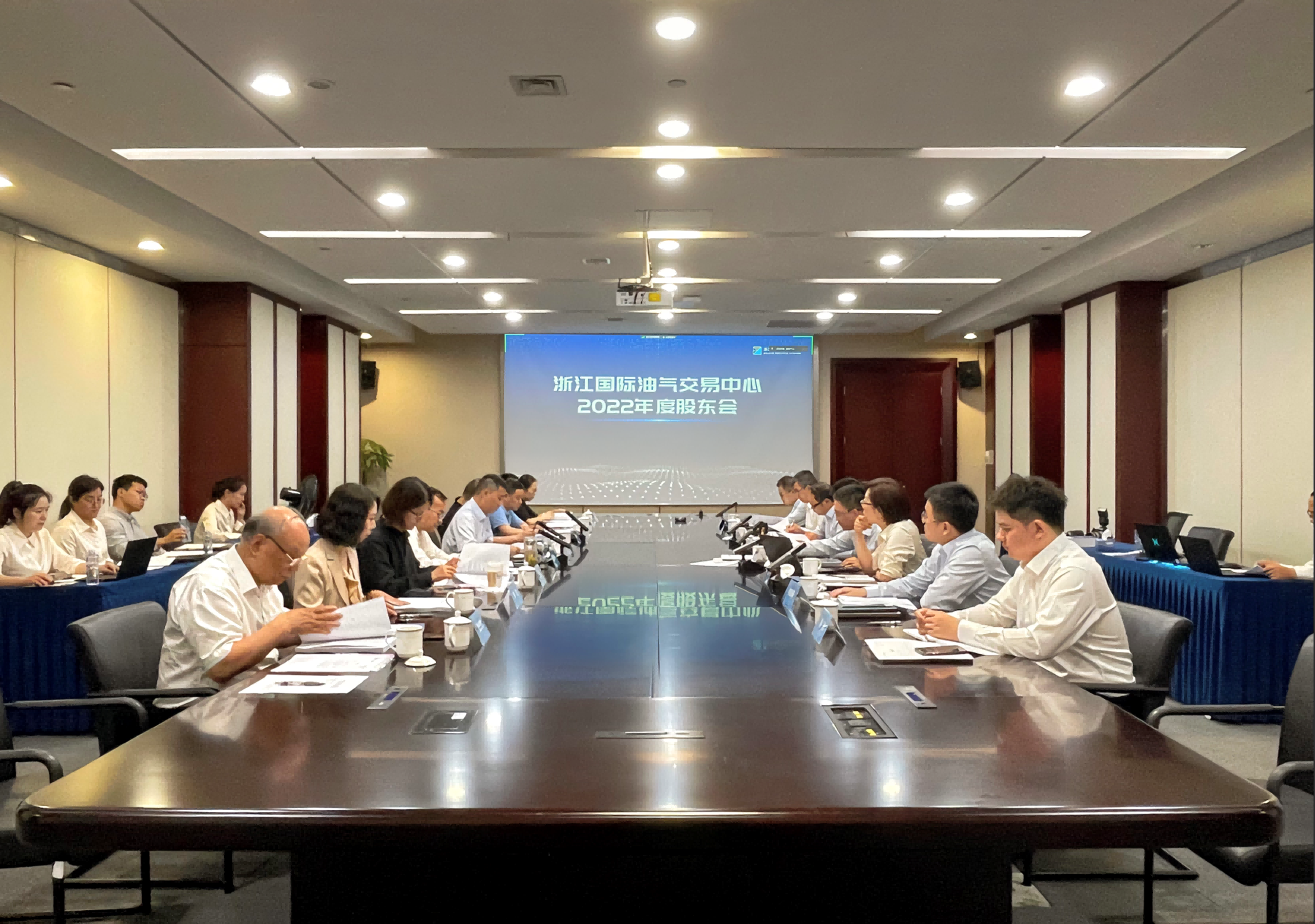 股東會合照(1).png